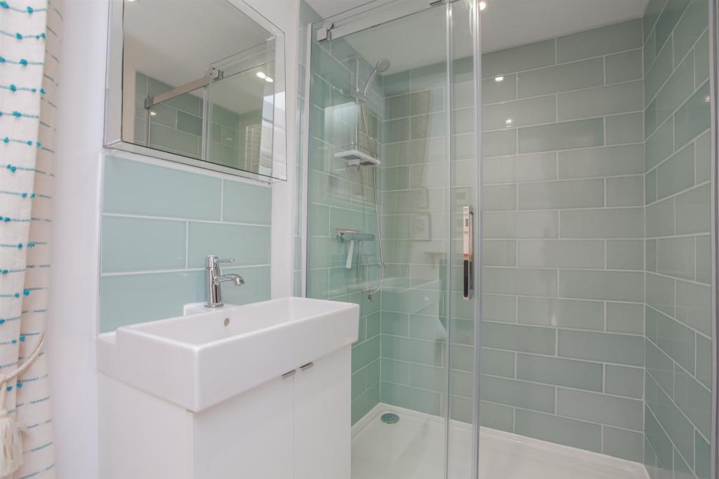 2 Church Street Shower.jpg