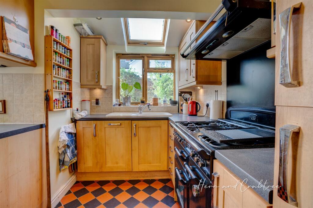 Dogfield Street, Cathays, HernCrabtree (6).jpg