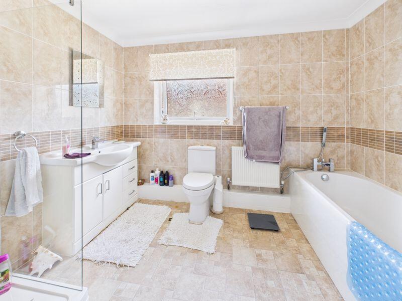 Family Bath &amp; Shower Room