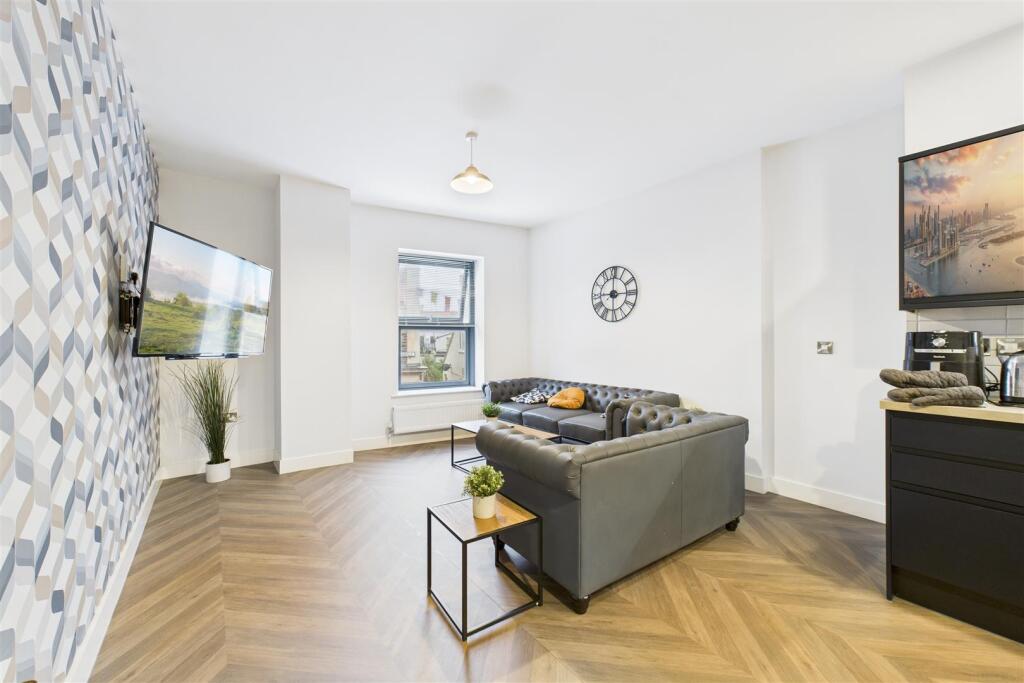 Flat 3 | 1 - 3, Old Church Road Clevedon, North So