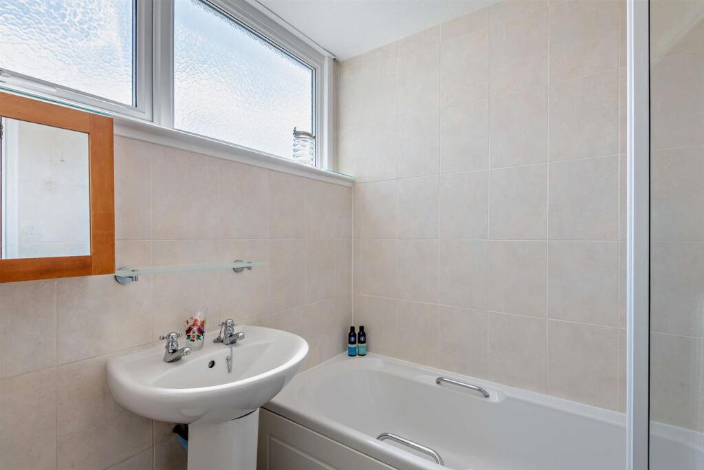 8660277-interior03-800.jpg