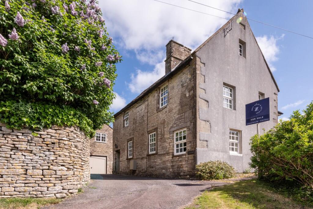 Avalon, 8 Weir Lane, Marshfield SN14 8NB-3.jpg