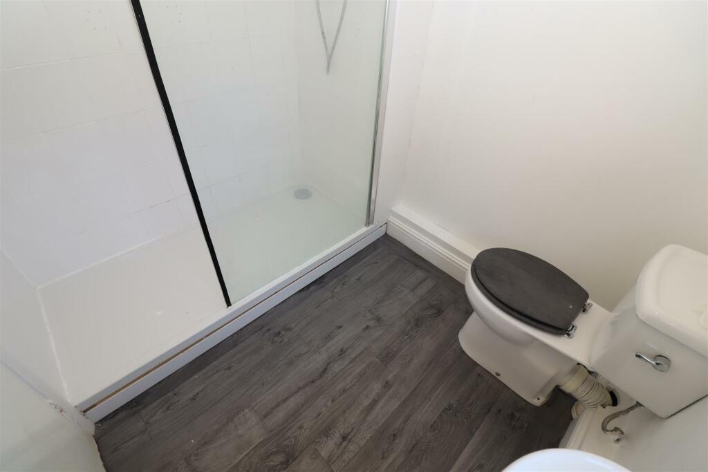 Ground Floor Shower Room / WC