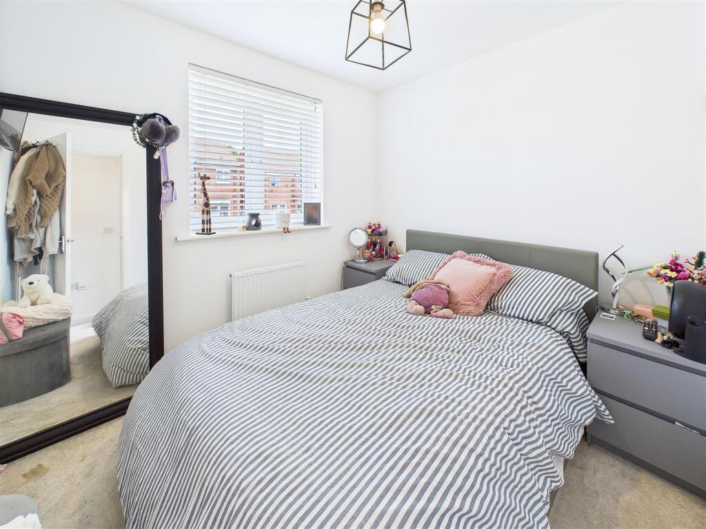 Beveridge Road, Anslow (24).jpg