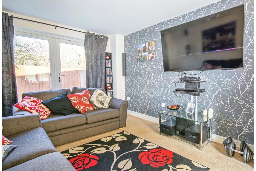 Lounge/Dining Room