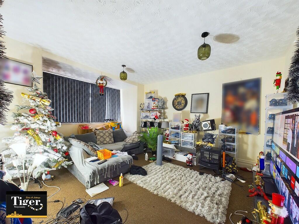 CAM03440G0-PR0196...