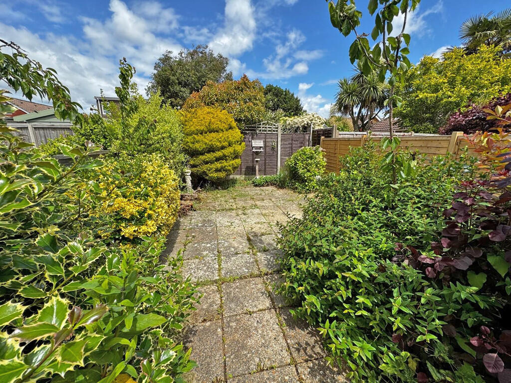 Garden (2)