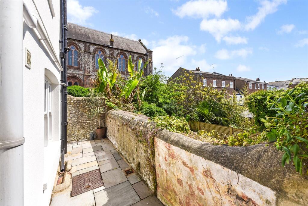 Courtyard Terrace