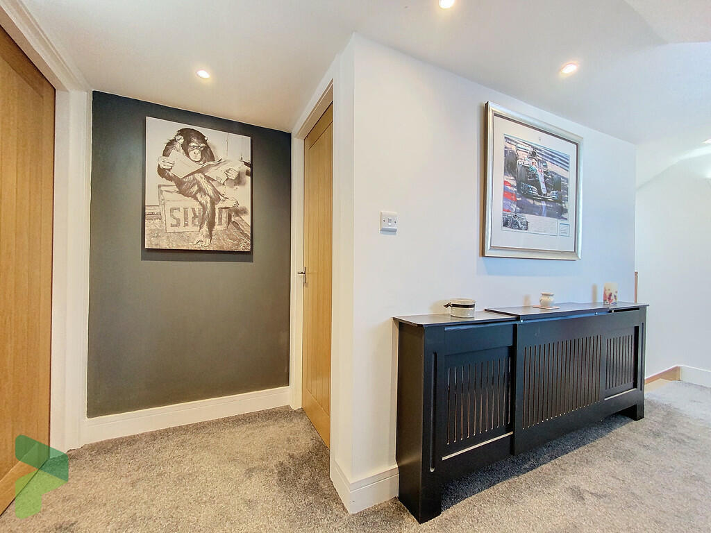 Landing and Bedro...