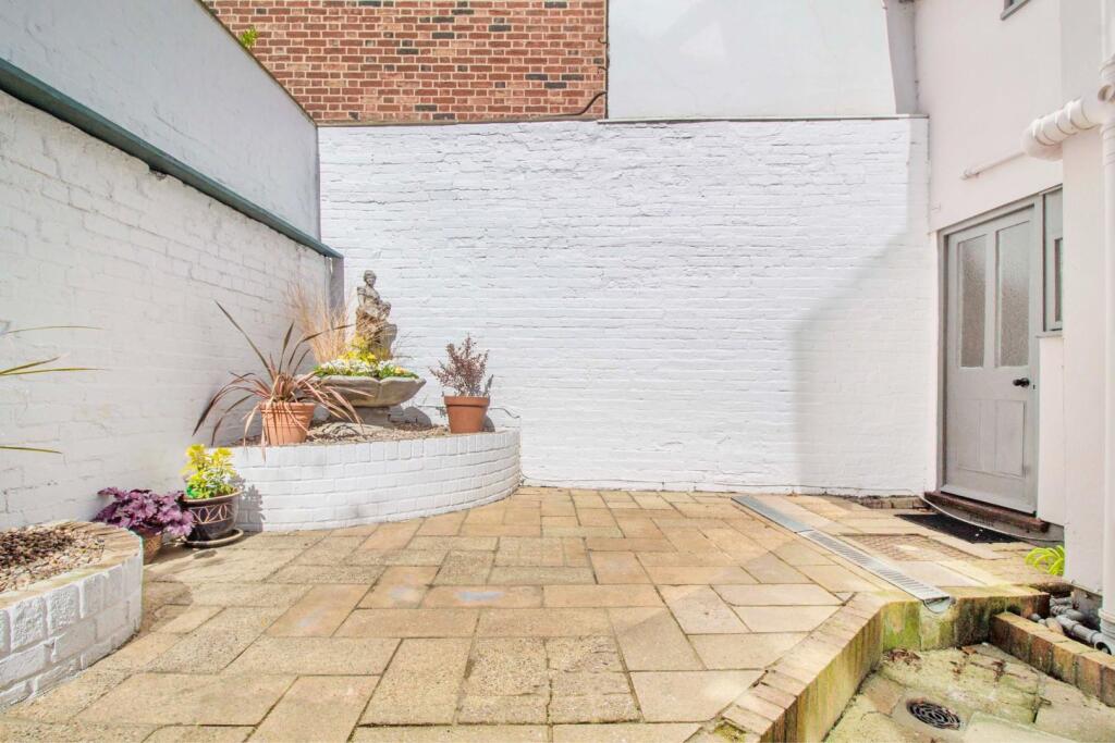 Cobbler's Cottage, Sparhawk Street [Garden Room] 0