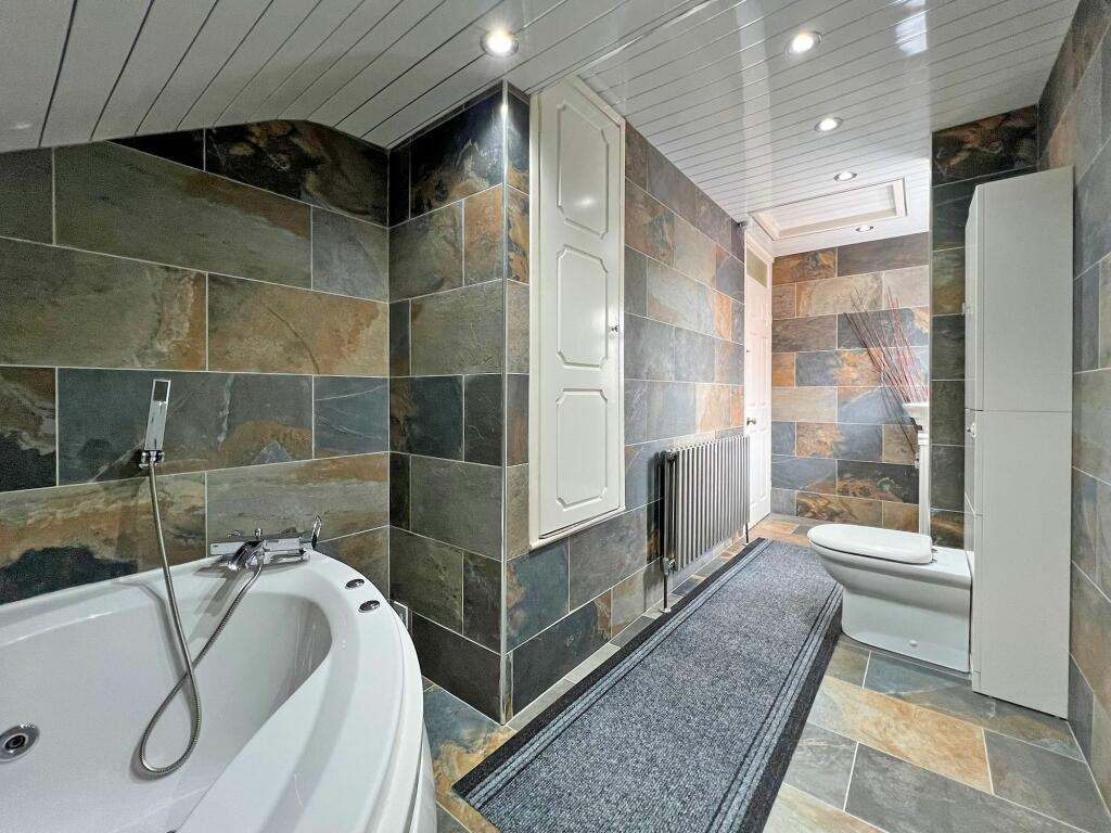 Upstairs Bathroom