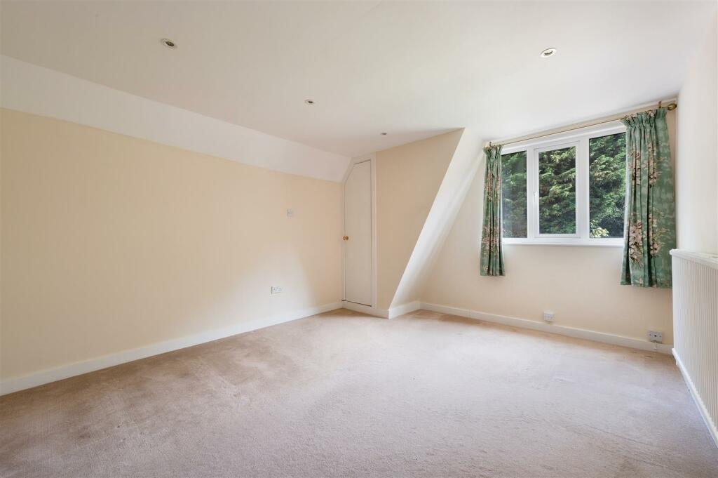 HYDE FARM HOUSE  (18).jpg