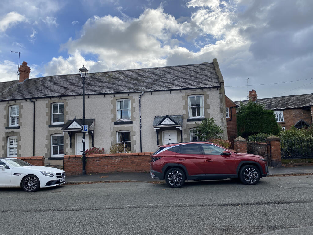 5 Castle Street, Holt, Wrexham, Clwyd, Wales, LL13