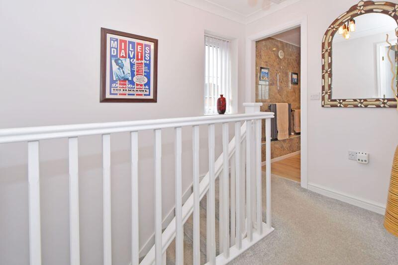 FIRST FLOOR LANDING