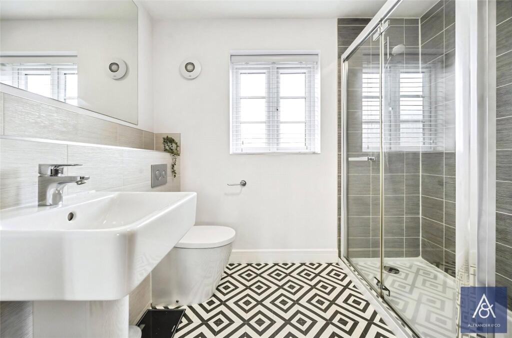 En-Suite Shower Room