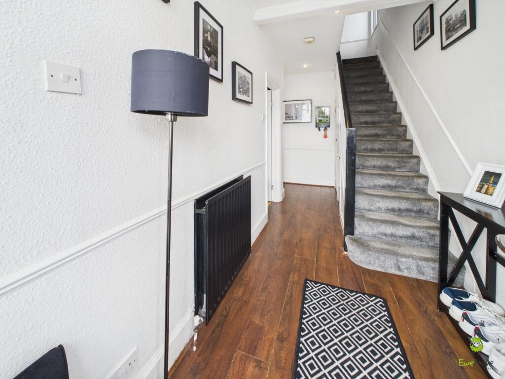 Clinton Crawford 3 bedroom Semi Detached home clos