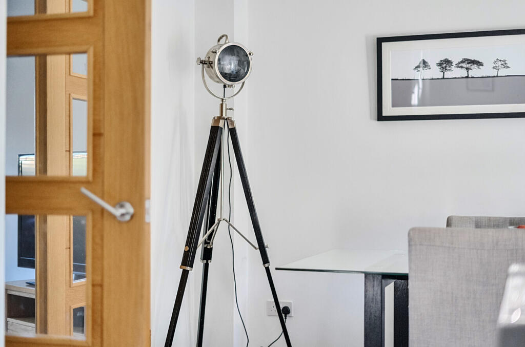 -68da559dd7dac-l-1358967-17-68d9762354e26