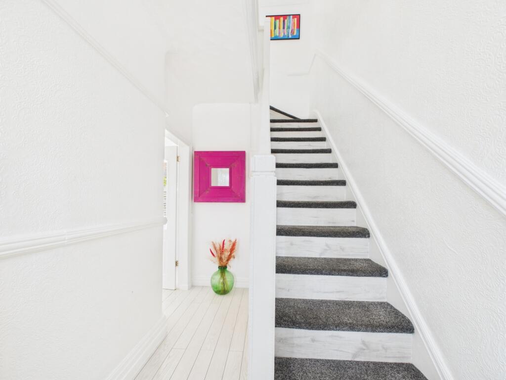 CAM02386G0-PR0135-STILL020