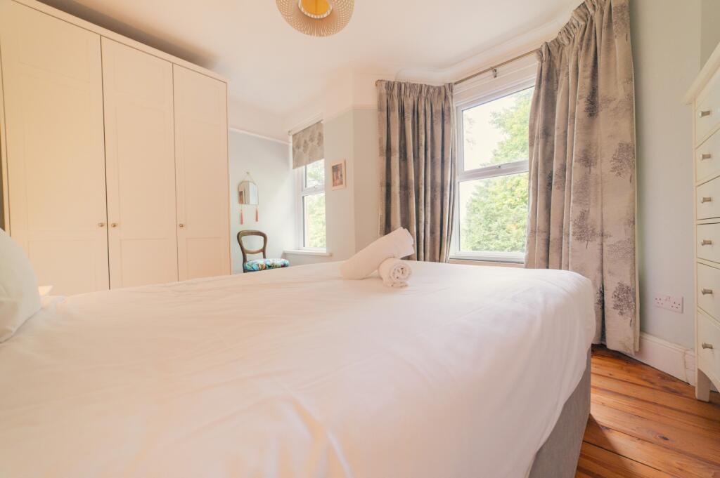 Call 02920 454555 to secure your viewing_29