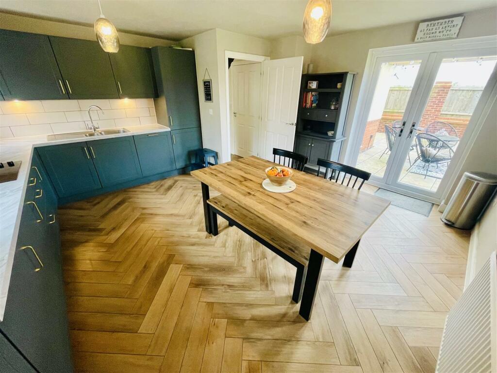 Open Plan Kitchen/Dining Room