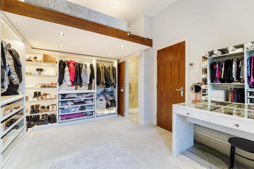 HOYLAND DOWN (20).jpg