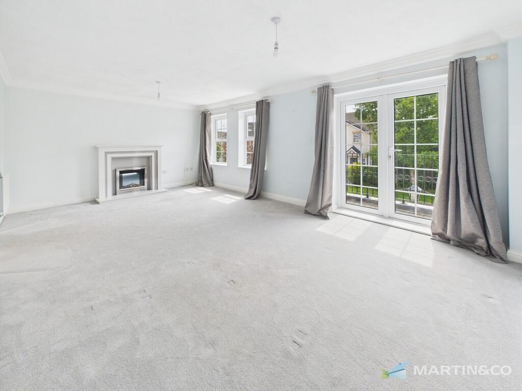 CAM02318G0-PR0483...