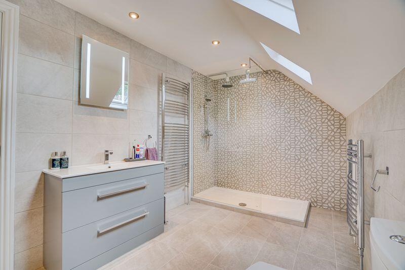 Family Shower Room