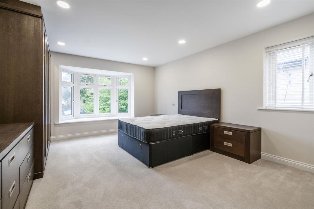 68 Alberbrook Road Solihull_18.jpg