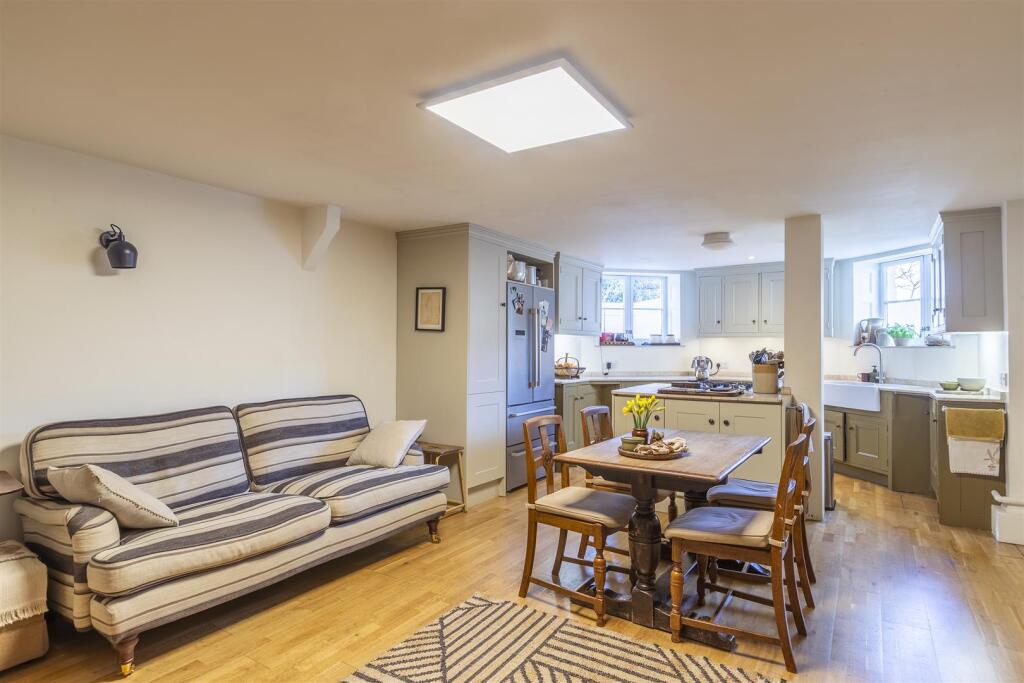 Dining Room / Kitchen / Lounge