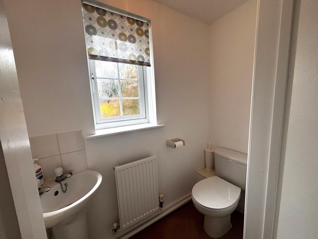 Cloakroom/wc
