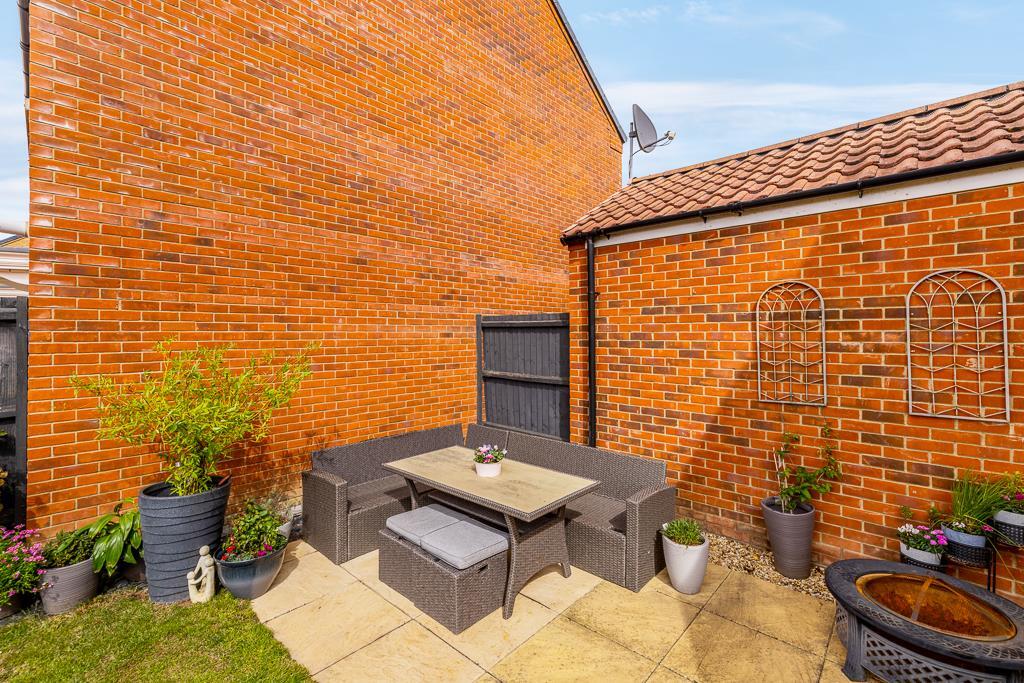 21 Derwent Way (Spalding)-9.jpg