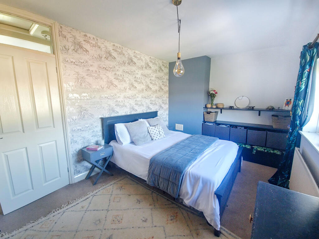 Main bedroom