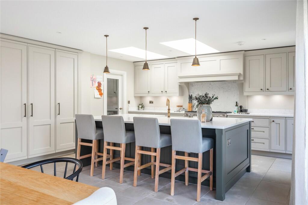 Kitchen/Breakfast