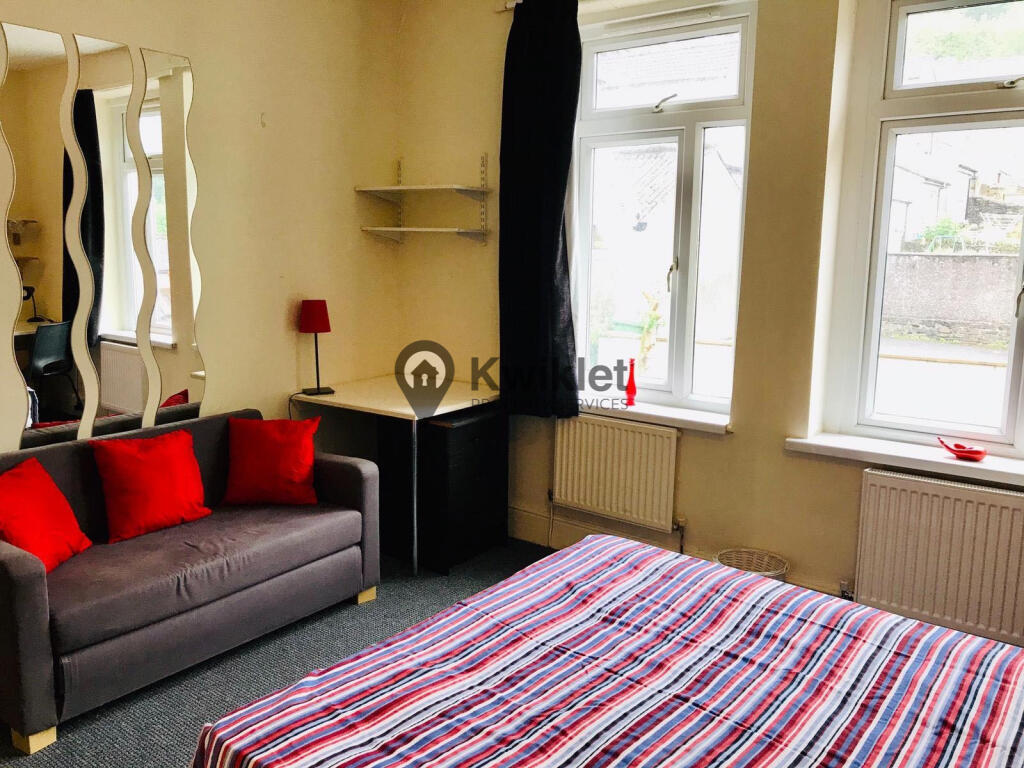 eZy Watermark_10-09-2023_07-24-11-1130pm.JPG