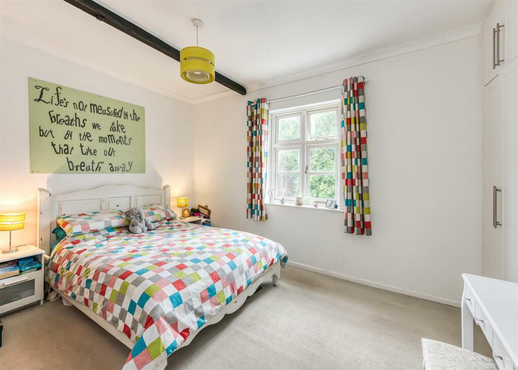 The Old Sweet Shop-bed1a.jpg