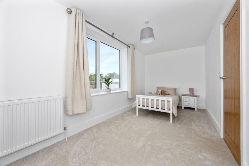 Mile Oak Road, 33-008.jpg