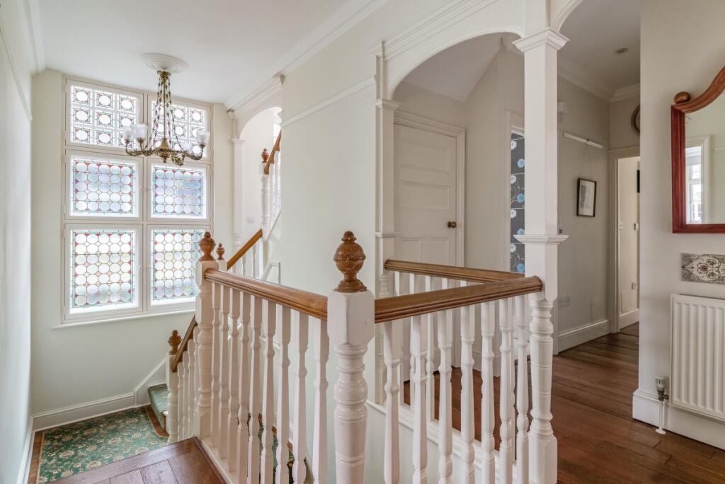 72098_25 Lathbury...