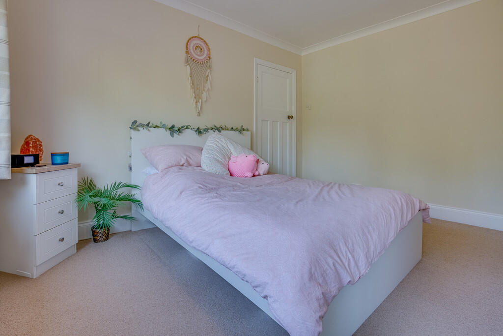 Bedroom 2.2
