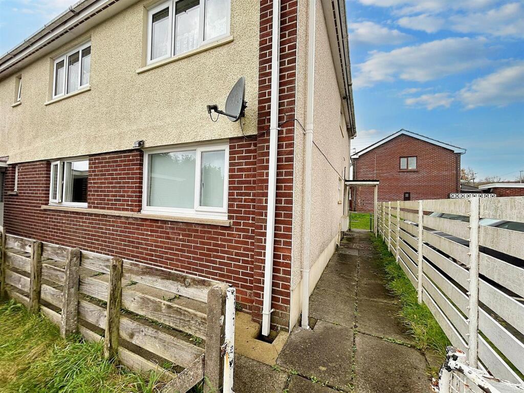 WhatsApp Image 20251106 at 133402 4.jpg