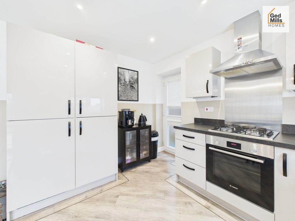 CAM04261G0-PR0115...