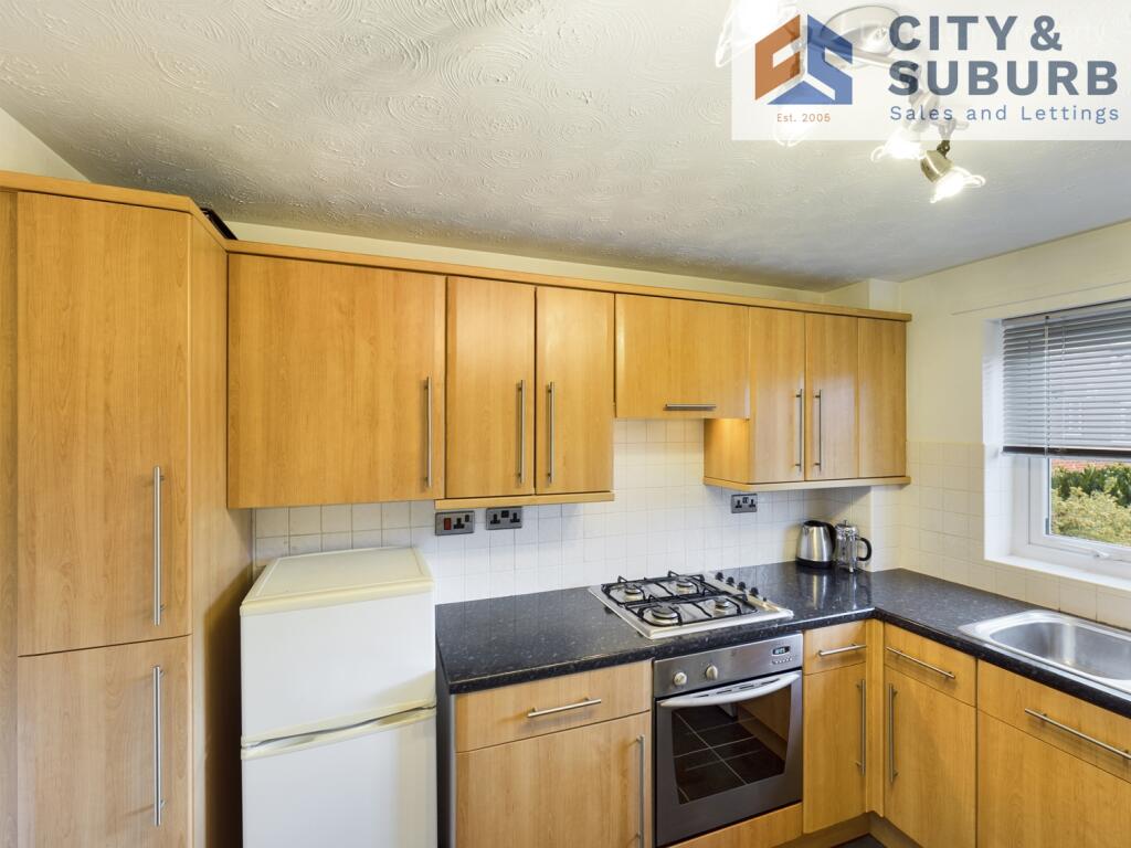 CAM00683P1-PR0040-STILL13