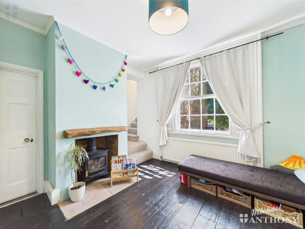 CAM03218G0-PR0624-STILL003