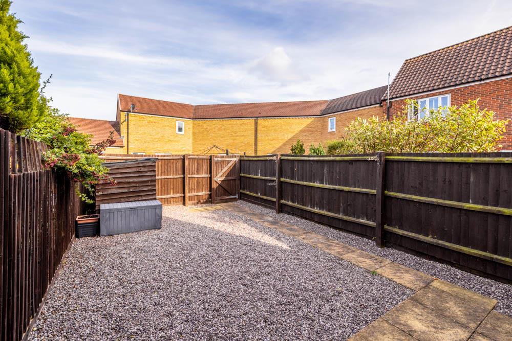 6 Tiber Court (Spalding)-8.jpg