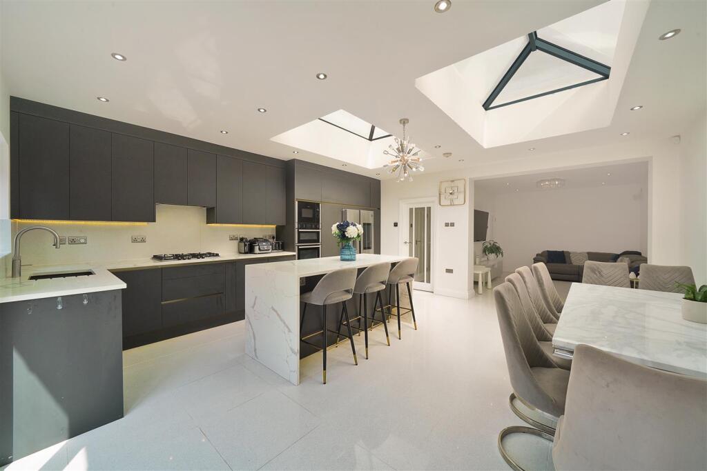 188 Windermere Avenue - cDGdHg2MUBiP8LdP5jSk.jpg