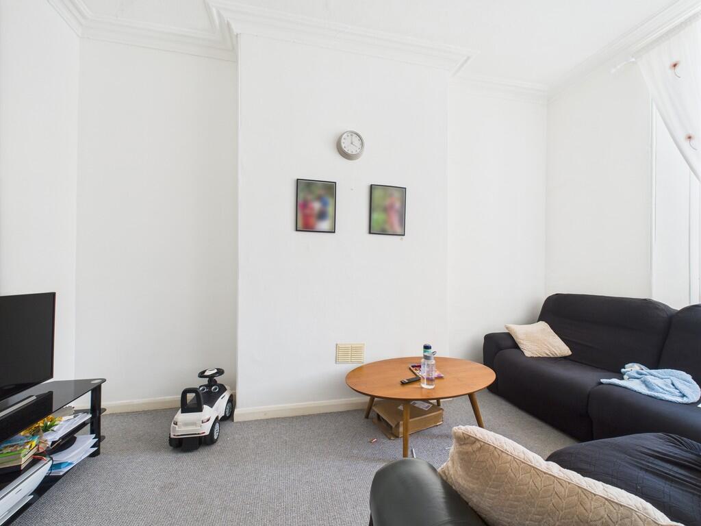 CAM02089G0-PR0533...