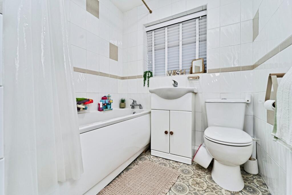 Bathroom / W.C.