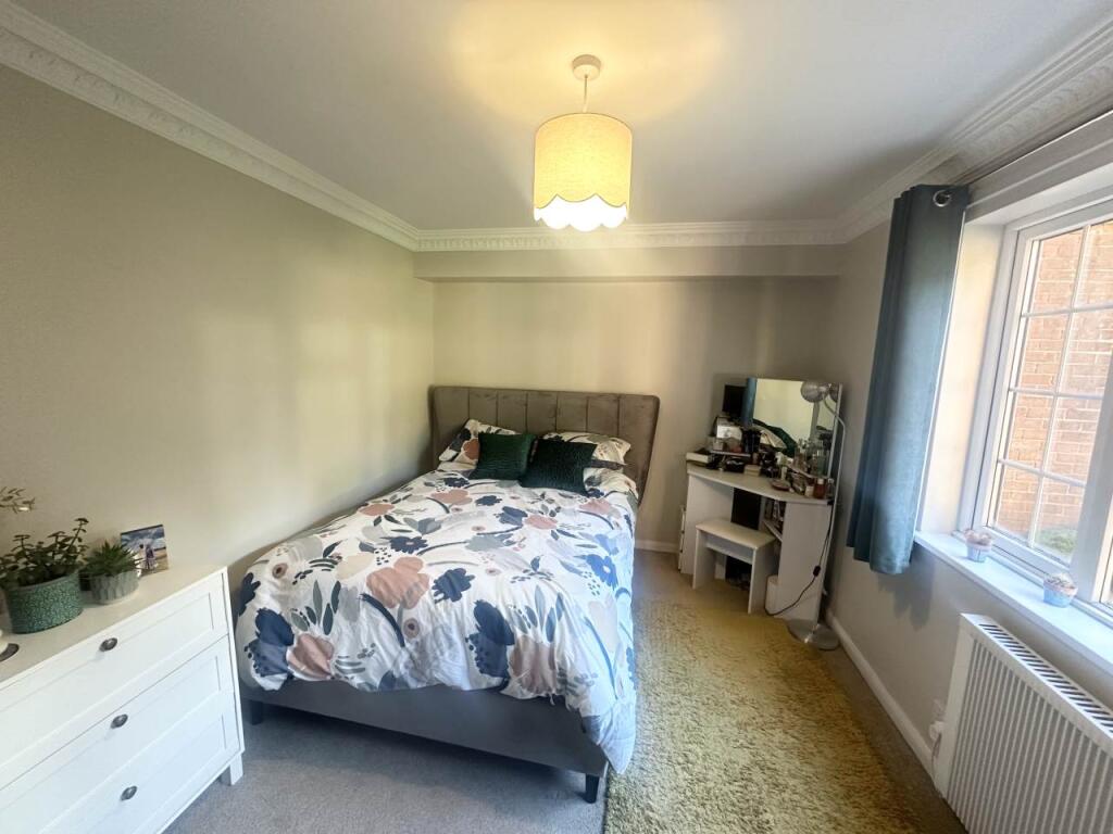 Bedroom 1 (1)