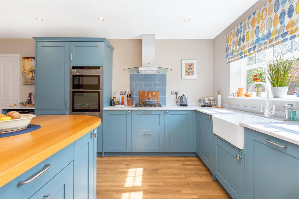 Kitchen/Breakfast Room