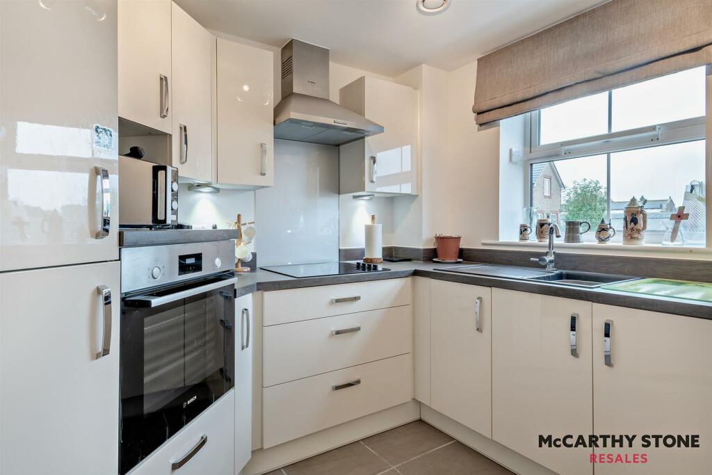 8619563-interior02-800.jpg
