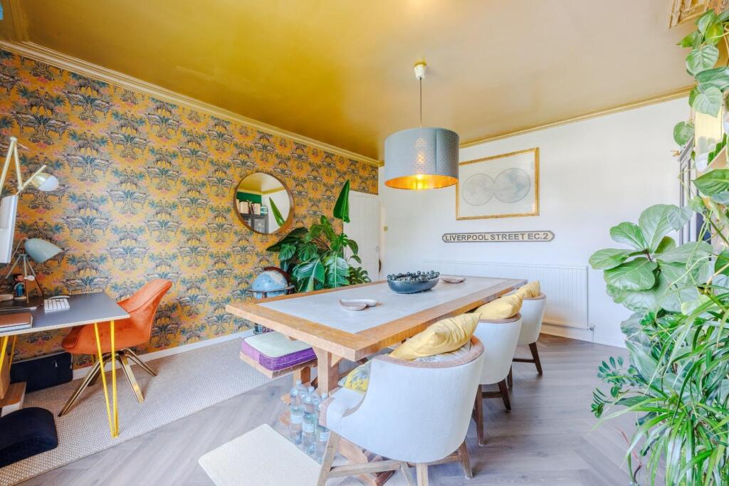 Bedroom 3 / Dining Room